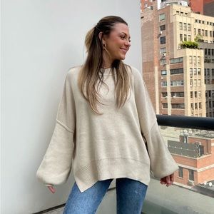 Grey bandit Martha sweater in taupe